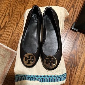 Tory Burch Mini Travel Ballet with Metal Logo soft napa leather like new